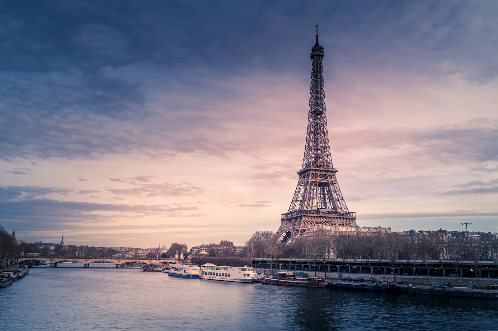 Eiffel Tower and the Seine in Paris at dusk